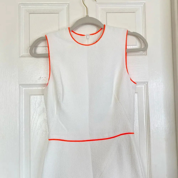 NWT BLACK HALO Puma Sheath Dress Orange Tang Size 2 Pebble Crepe - Picture 3 of 8